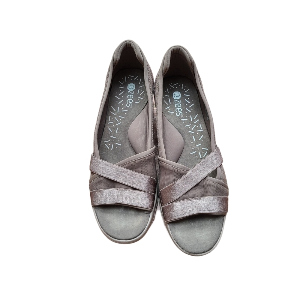 Bzees Metallic Silver Open Toe Slip-on Shoes, Size 11 - Picture 2 of 7